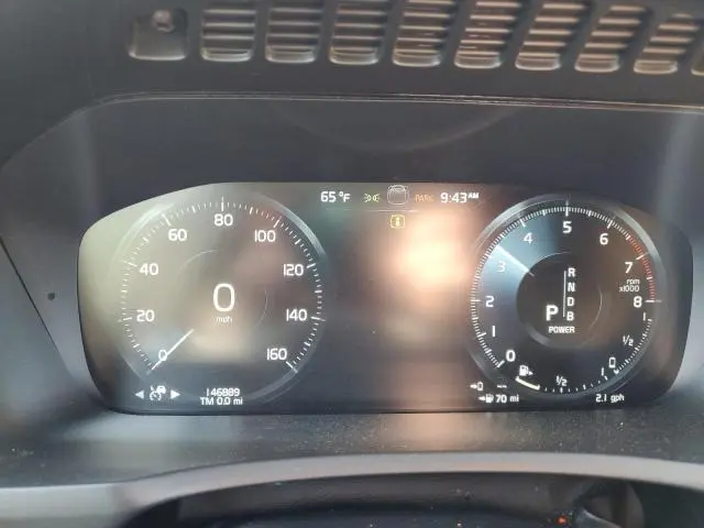 2017 VOLVO XC90 T8  