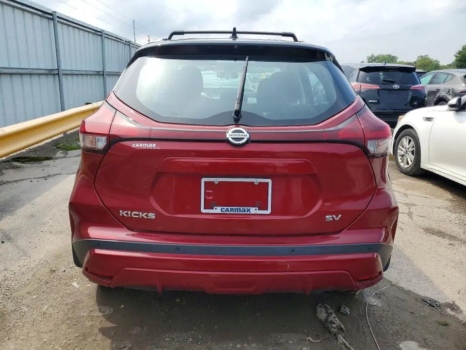2021 NISSAN KICKS SV  
