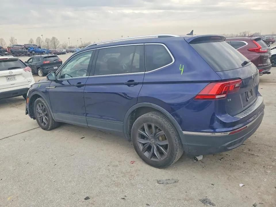 2022 VOLKSWAGEN TIGUAN SE  