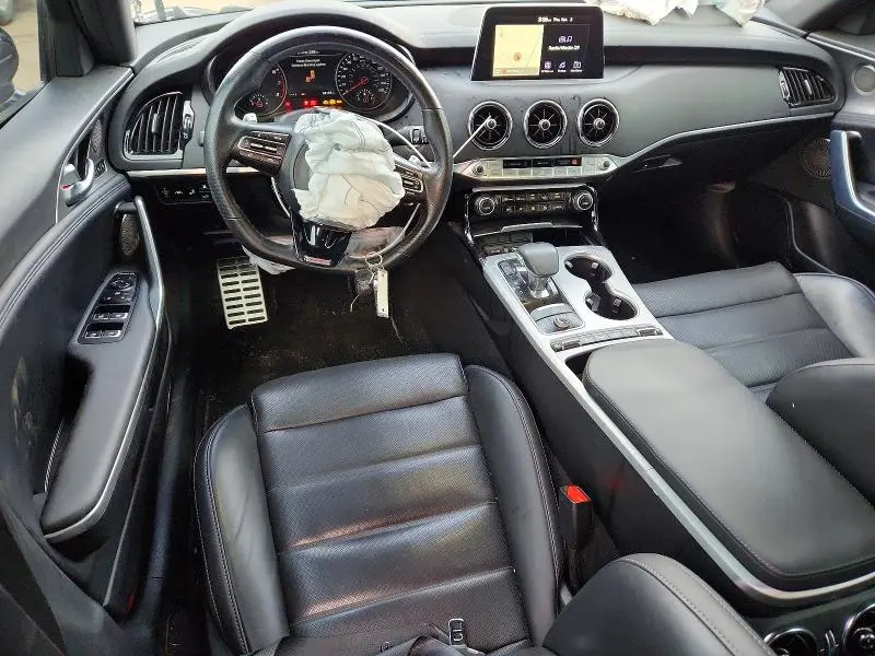 2020 KIA STINGER GT2  