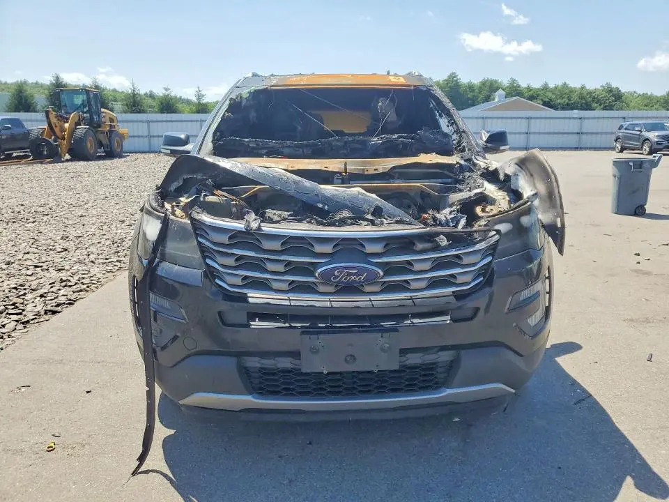 2017 FORD EXPLORER XLT  