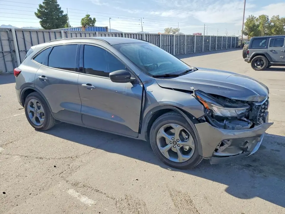 2025 FORD ESCAPE ST LINE  