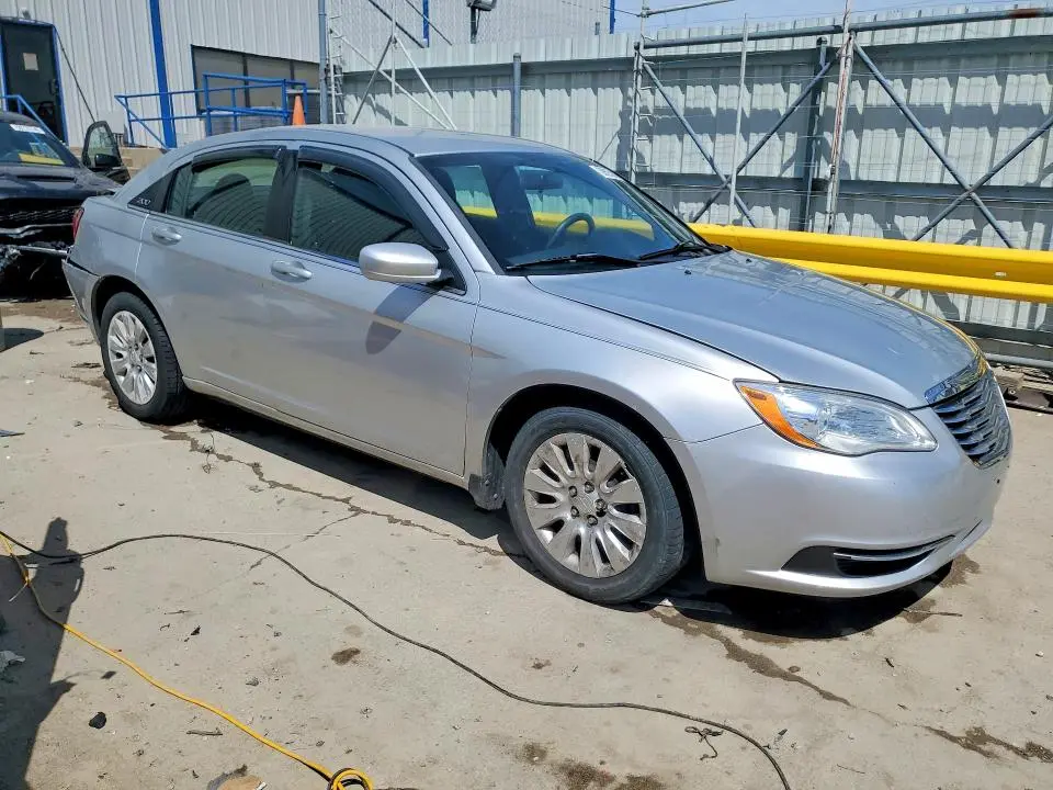 2012 CHRYSLER 200 LX  