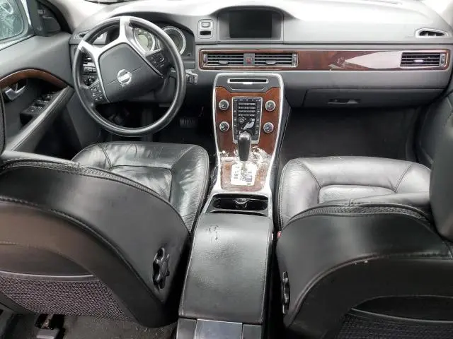 2012 VOLVO XC70 3.2  