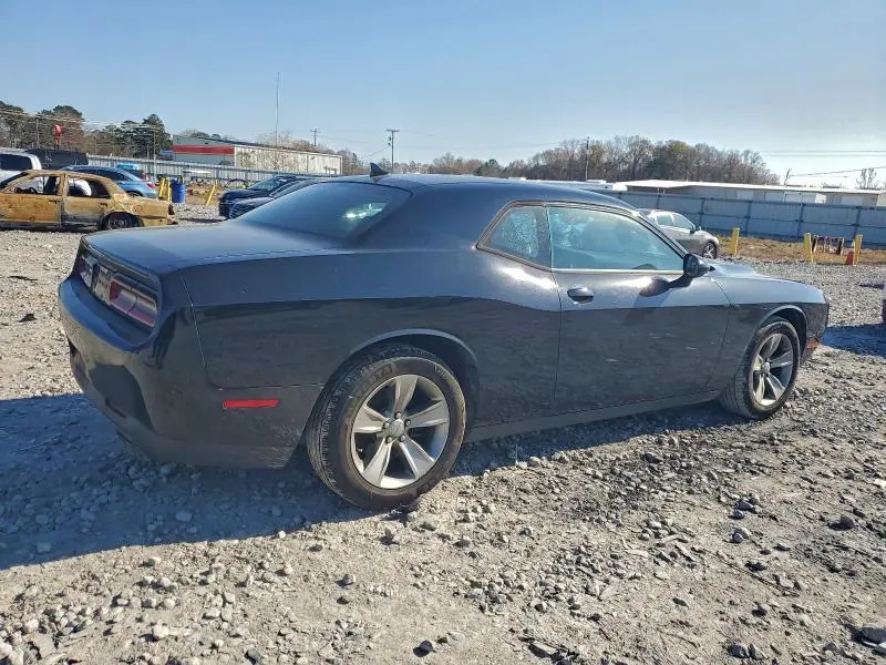 2016 DODGE CHALLENGER SXT  