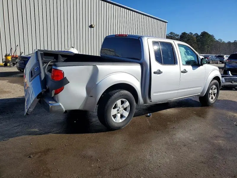2011 NISSAN FRONTIER S  