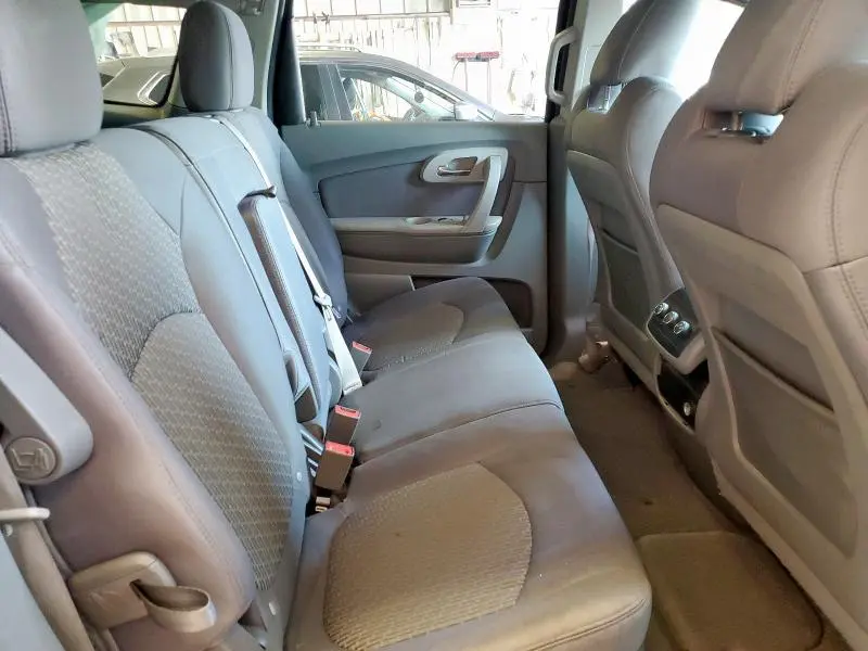 2012 CHEVROLET TRAVERSE LS  