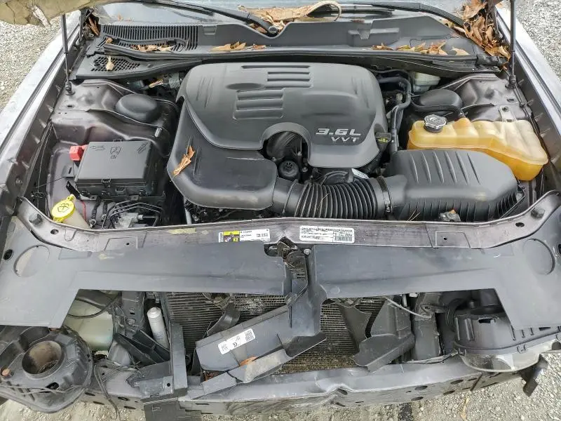 2015 DODGE CHALLENGER SXT  