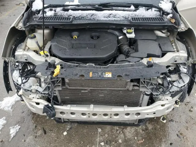 2017 FORD ESCAPE SE  