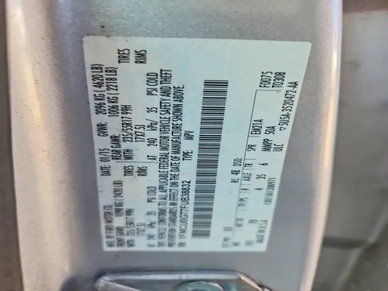 2015 FORD ESCAPE SE  