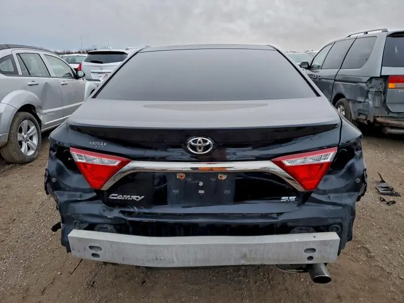 2015 TOYOTA CAMRY LE  