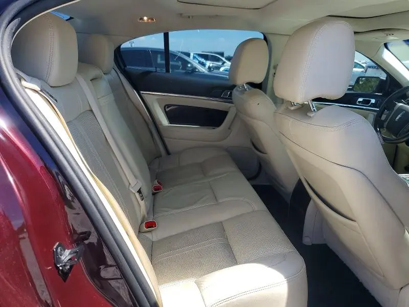 2011 LINCOLN MKS   