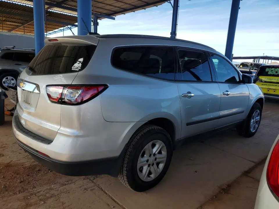2017 CHEVROLET TRAVERSE LS  