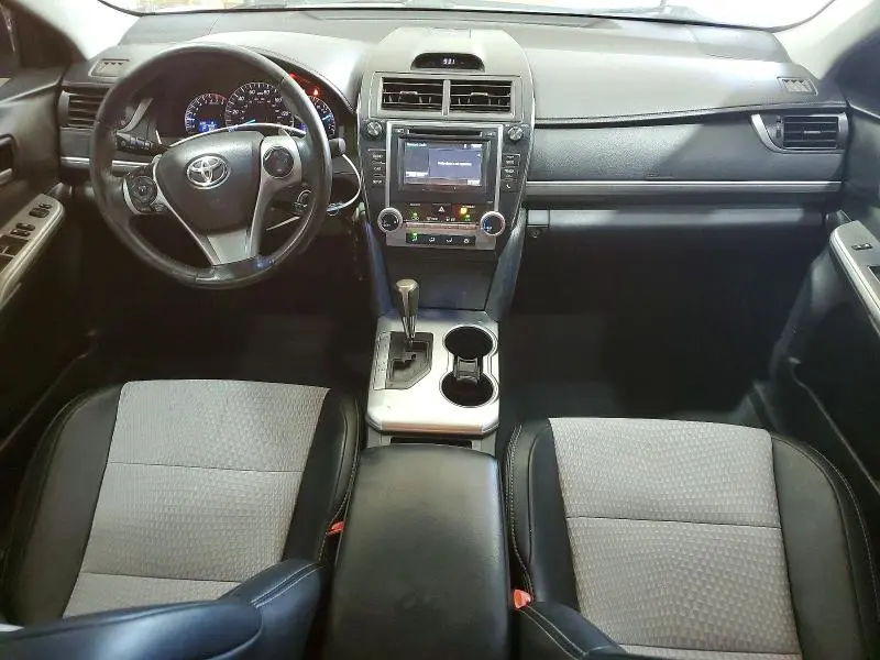 2014 TOYOTA CAMRY SE  