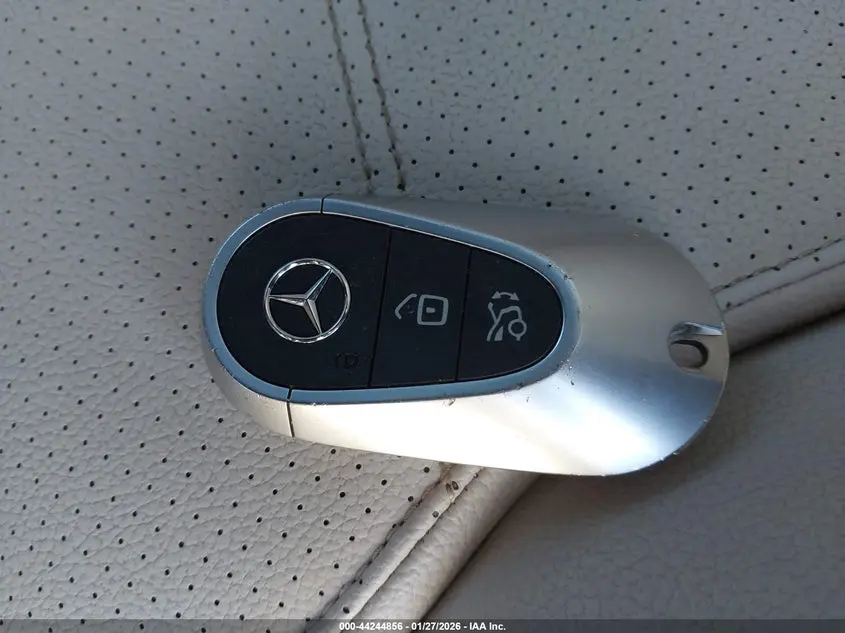 2023 MERCEDES-BENZ C 300 SEDAN