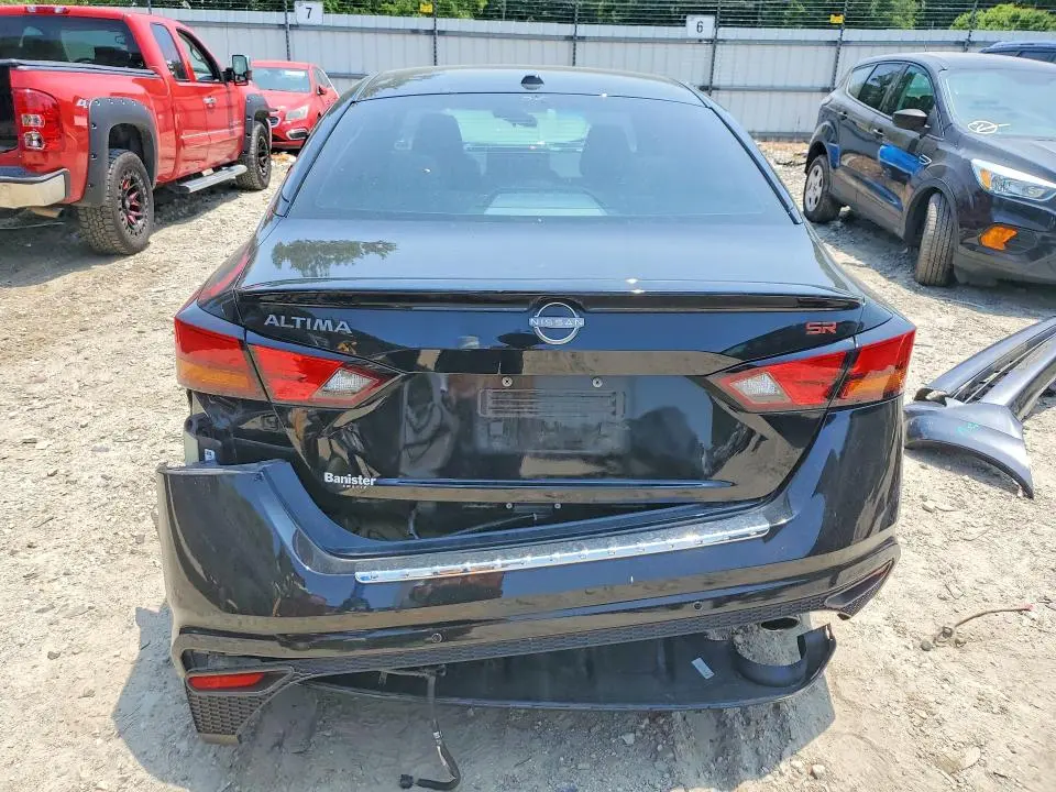 2023 NISSAN ALTIMA SR  