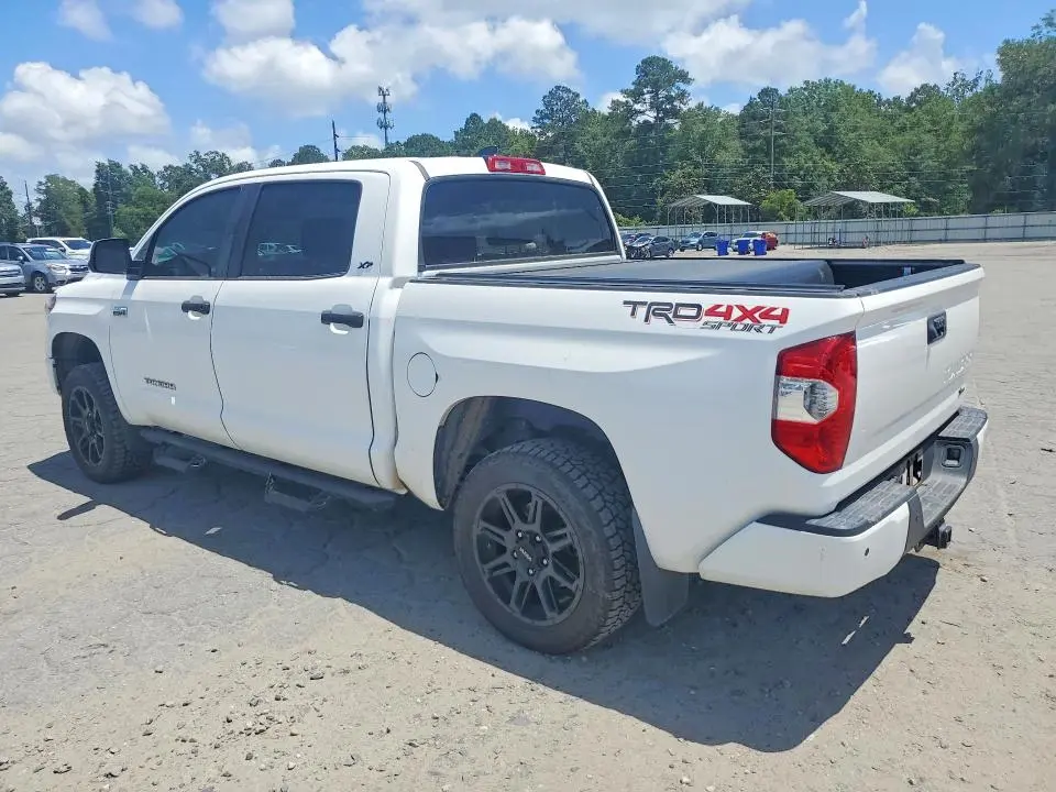 2020 TOYOTA TUNDRA SR5  