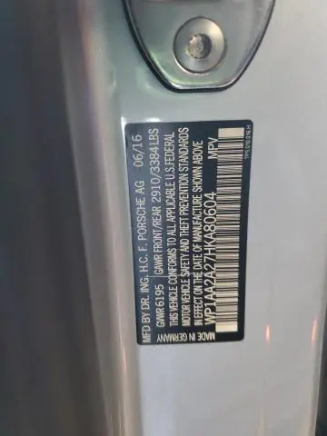 2017 PORSCHE CAYENNE   