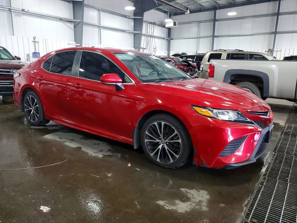 2019 TOYOTA CAMRY SE  