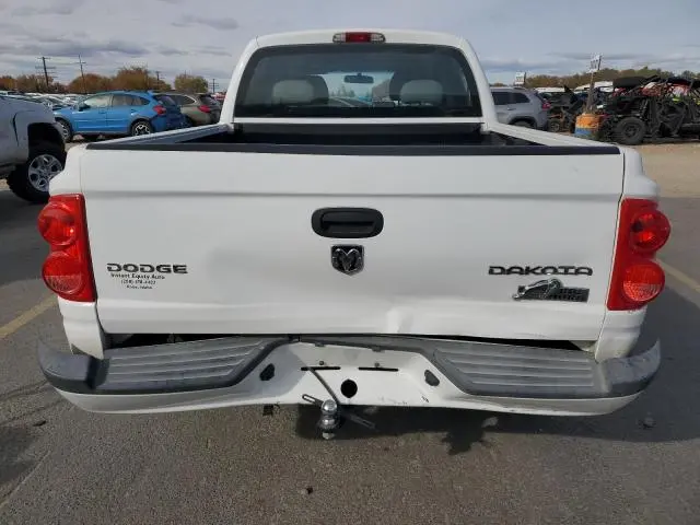 2011 DODGE DAKOTA SLT  