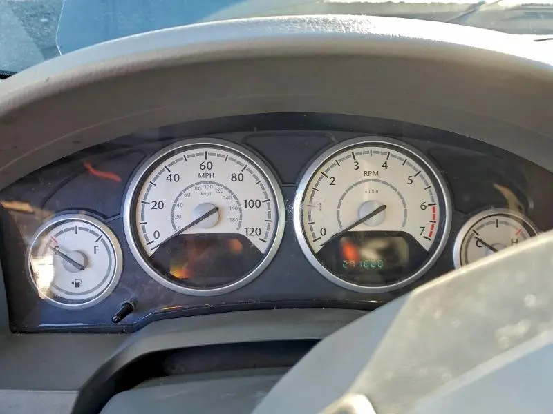 2010 CHRYSLER TOWN & COUNTRY TOURING  