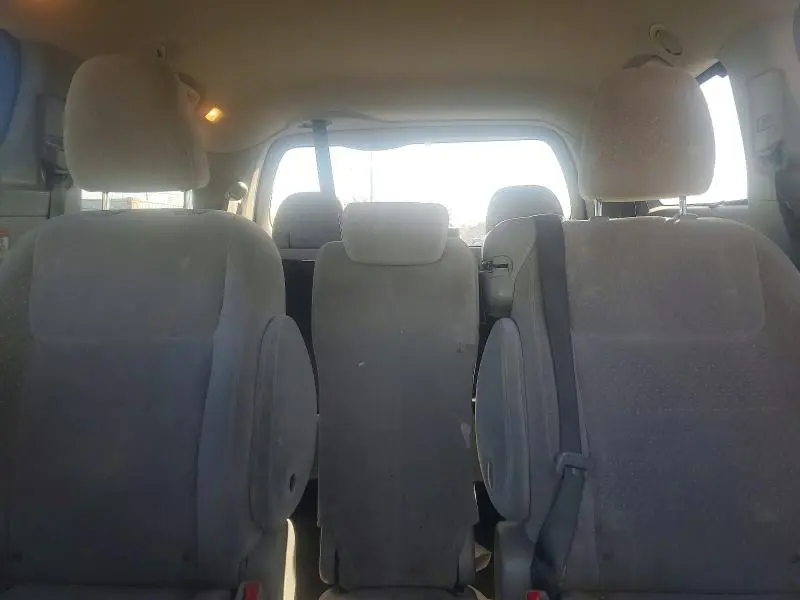 2015 TOYOTA SIENNA LE  