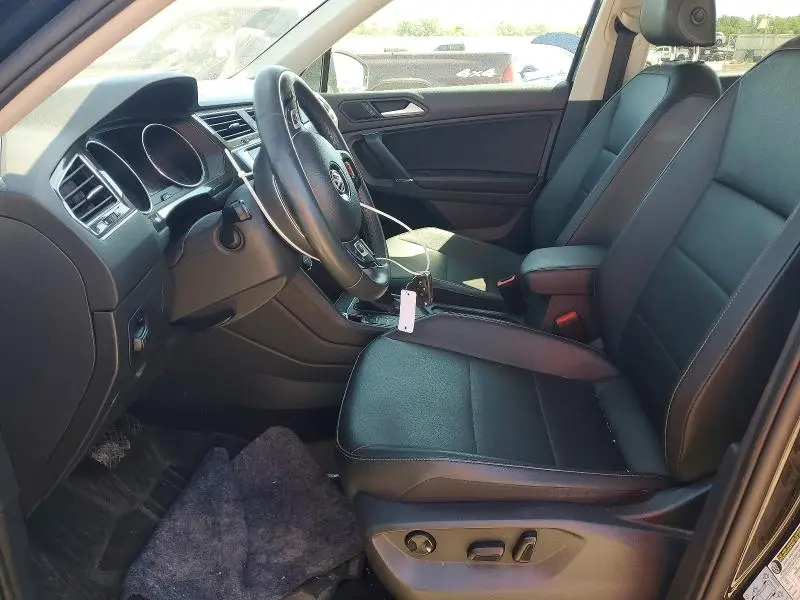 2020 VOLKSWAGEN TIGUAN SE  