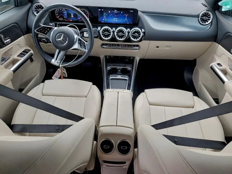 2025 MERCEDES-BENZ GLA 250 4MATIC  