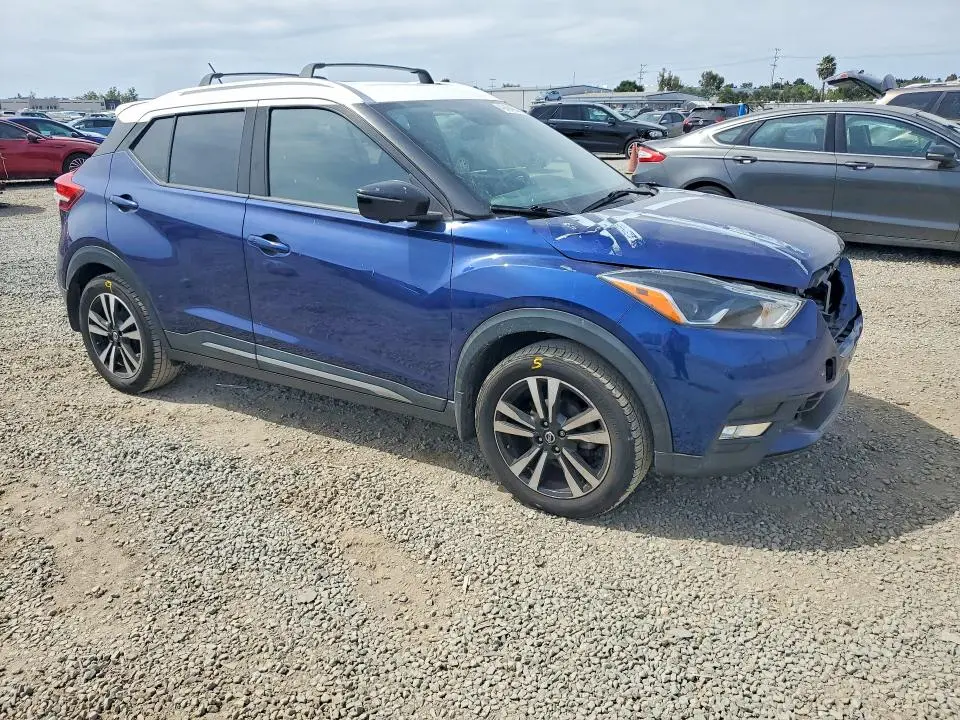 2019 NISSAN KICKS SR  
