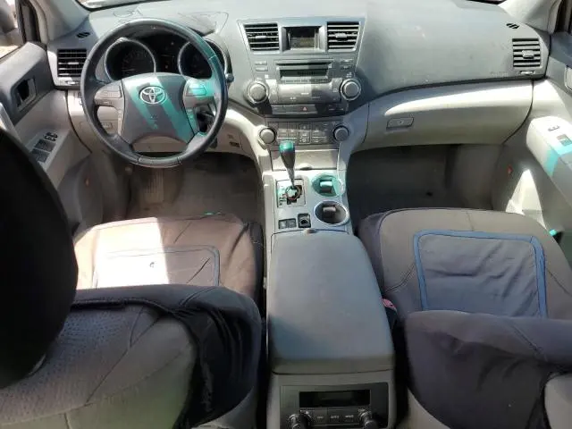 2010 TOYOTA HIGHLANDER SPORT  