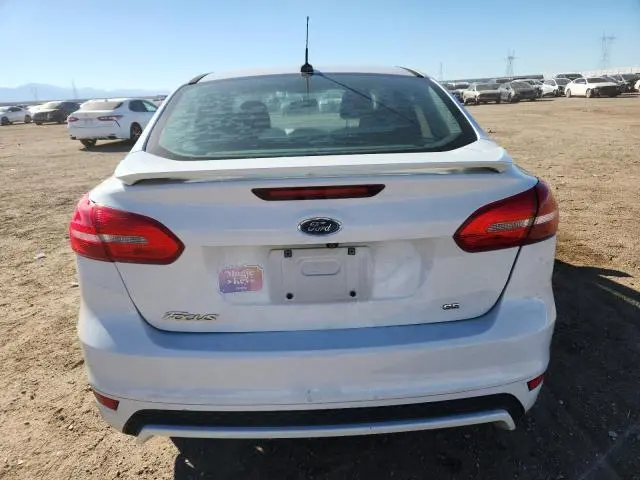 2016 FORD FOCUS SE  