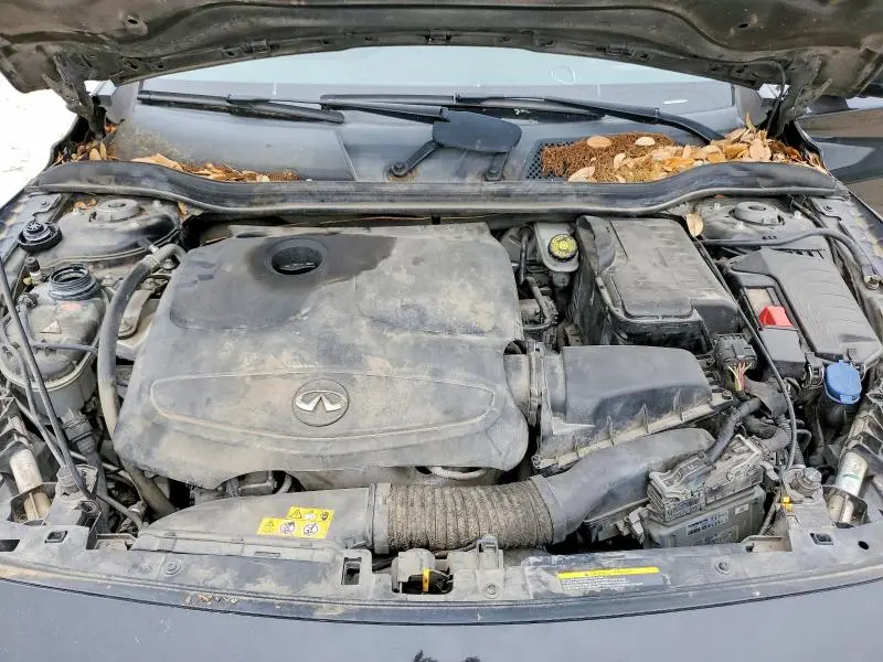 2018 INFINITI QX30 LUXE  