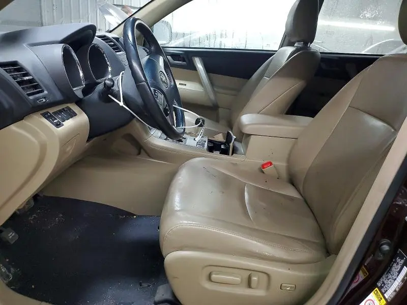 2012 TOYOTA HIGHLANDER BASE  