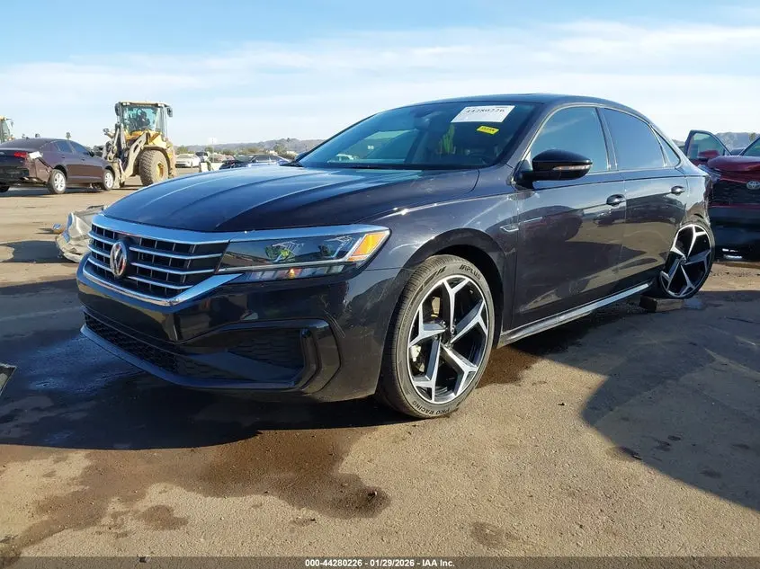 2020 VOLKSWAGEN PASSAT 2.0T R-LINE