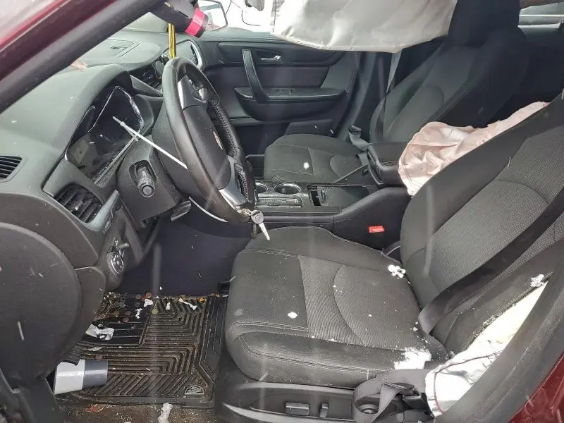 2017 CHEVROLET TRAVERSE LT  