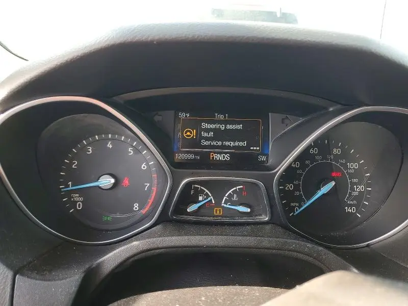 2015 FORD FOCUS SE  