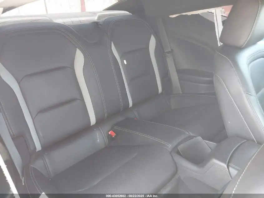 2021 CHEVROLET CAMARO RWD  2LT