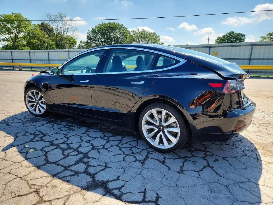 2019 TESLA MODEL 3   