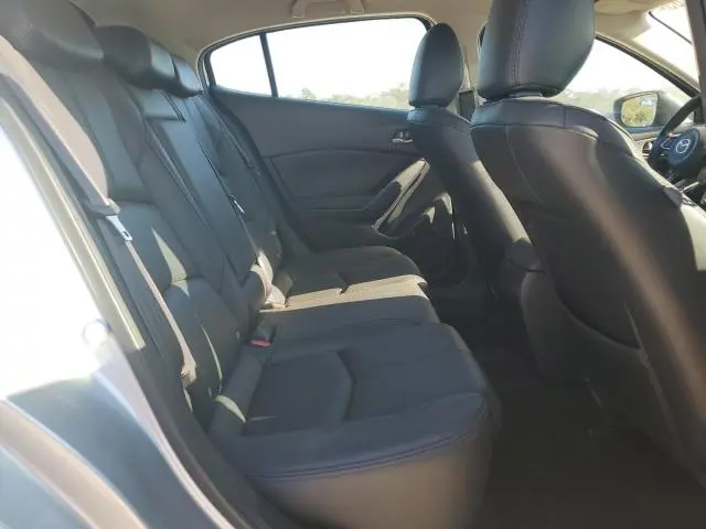 2018 MAZDA 3 TOURING  