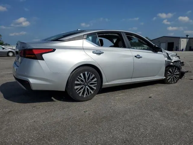 2024 NISSAN ALTIMA SV  