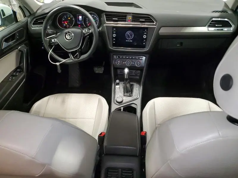 2021 VOLKSWAGEN TIGUAN SE  