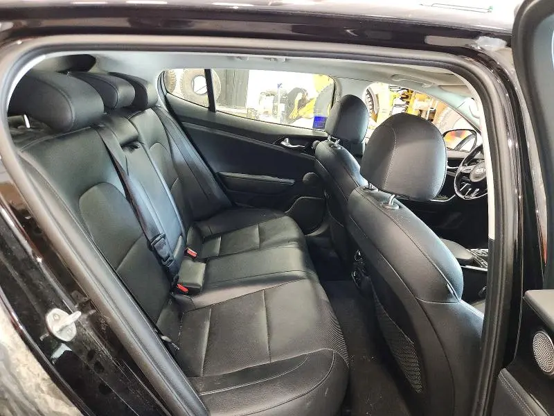2018 KIA STINGER PREMIUM  