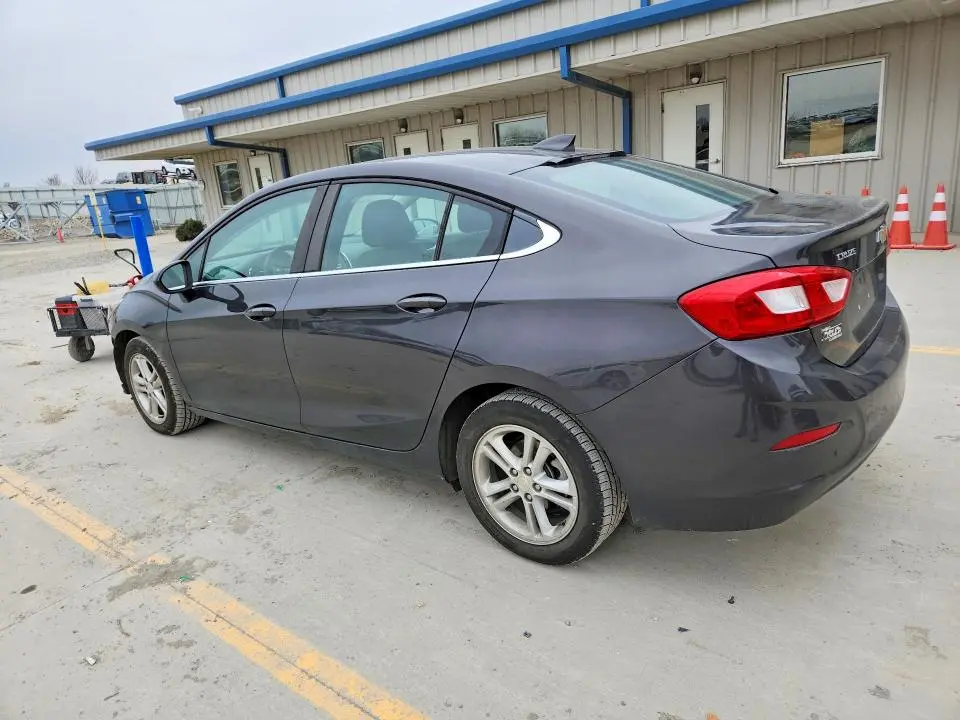 2017 CHEVROLET CRUZE LT  