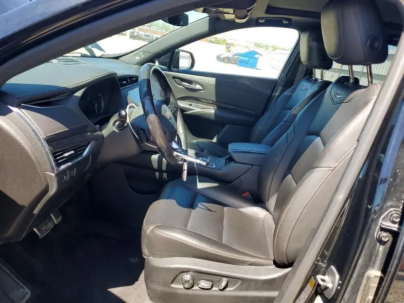 2019 CADILLAC XT4 SPORT  