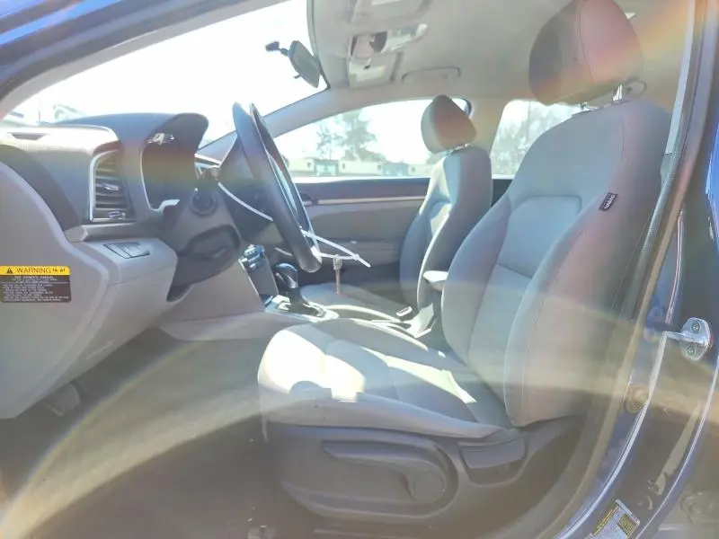 2018 HYUNDAI ELANTRA SEL  
