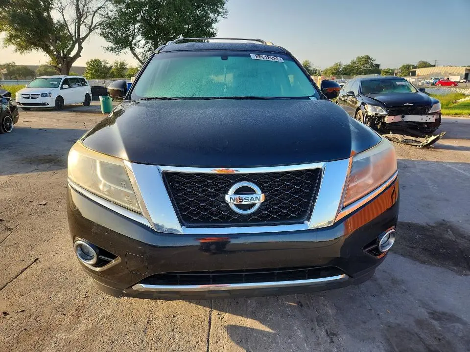 2015 NISSAN PATHFINDER SV  