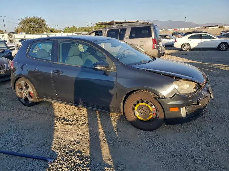 2011 VOLKSWAGEN GTI   
