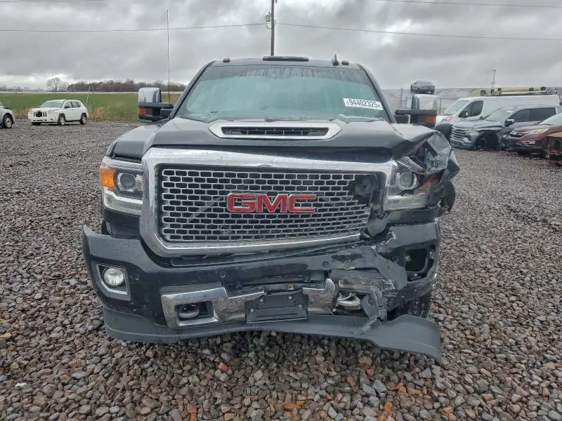 2017 GMC SIERRA K3500 DENALI  