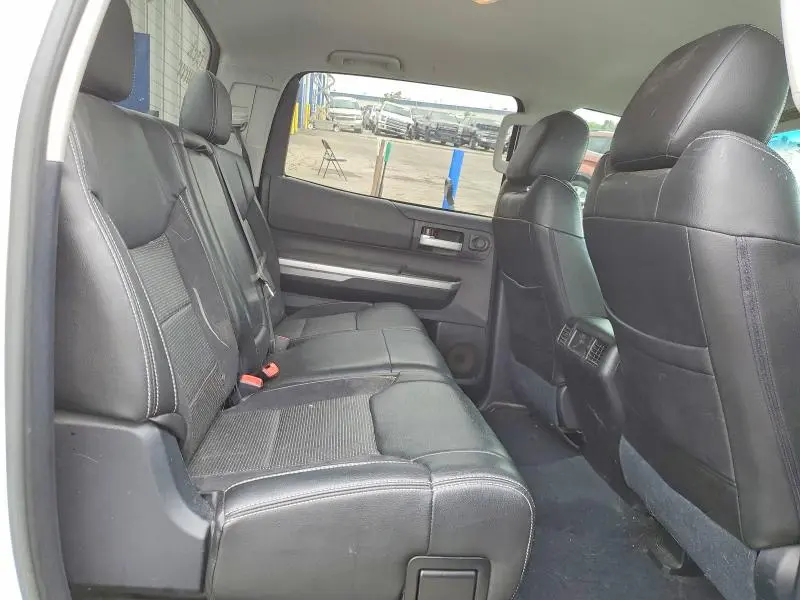 2014 TOYOTA TUNDRA CREWMAX SR5  