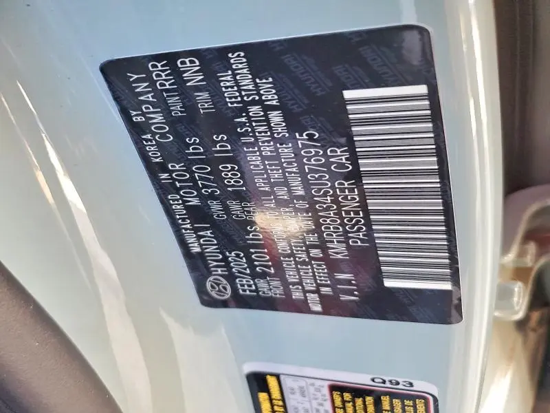 2025 HYUNDAI VENUE SE  